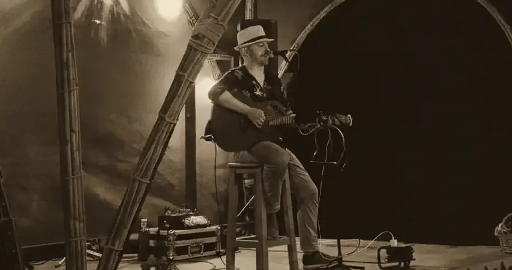 Fernando de tú a tú con su Tributo a Sabina en Málaga