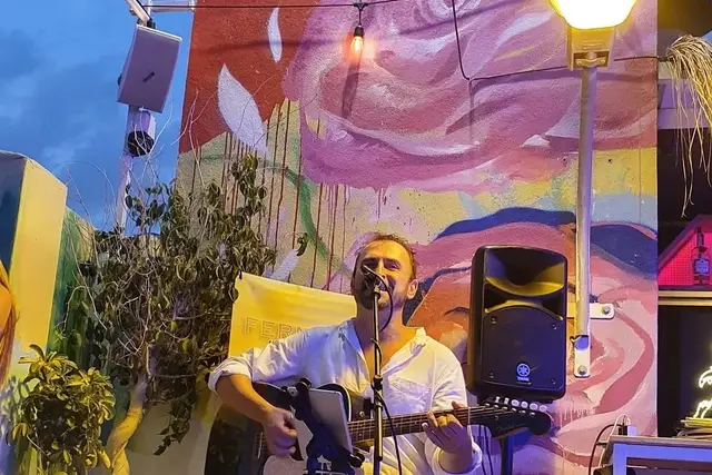 Frida Pahlo en Málaga donde actúa Fernando de Tú a Tú en concierto